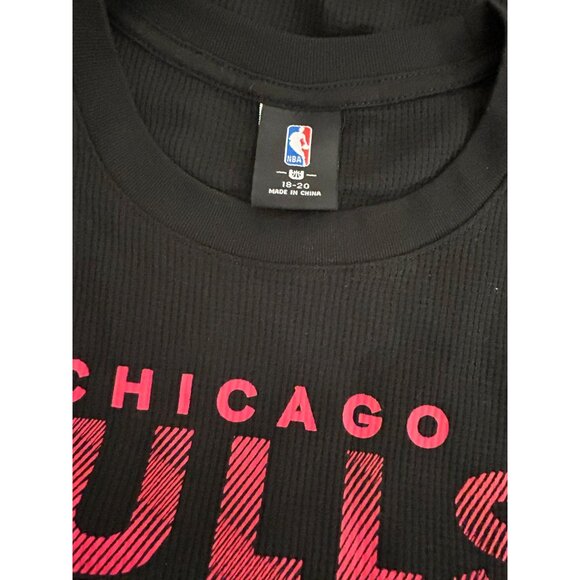 Chicago Bulls Kids Long Sleeve Black Thermal Shirt NBA Basketball Unisex 18 20 - Picture 3 of 7
